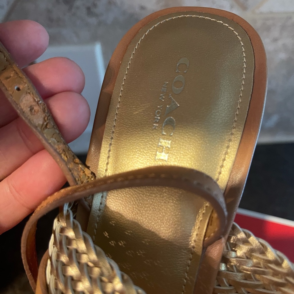 Coach Beatriz mat calf sandals size 8Ginger/gold - Picture 12 of 13
